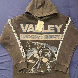 Vale forever watchdog pullover hoodie